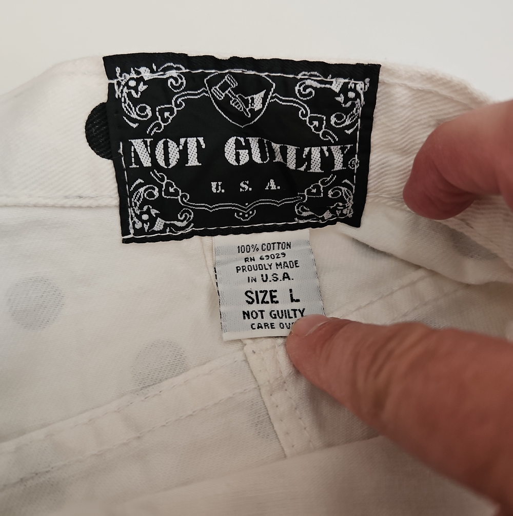 NOT GUILTY USA White & Black Polka Dot High-Waist Women’s Bermuda Denim I Shorts - Picture 3 of 5